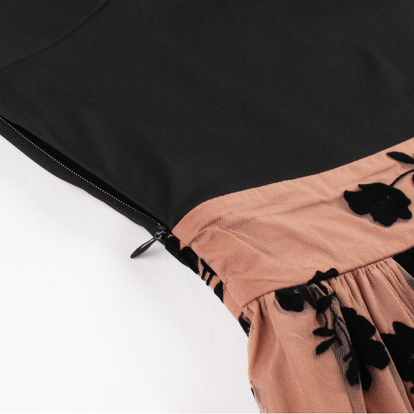 Women's Slim Waist Mesh Patchwork Short Sleeve Round Neck High Waist Chic Retro Swing Dress 5