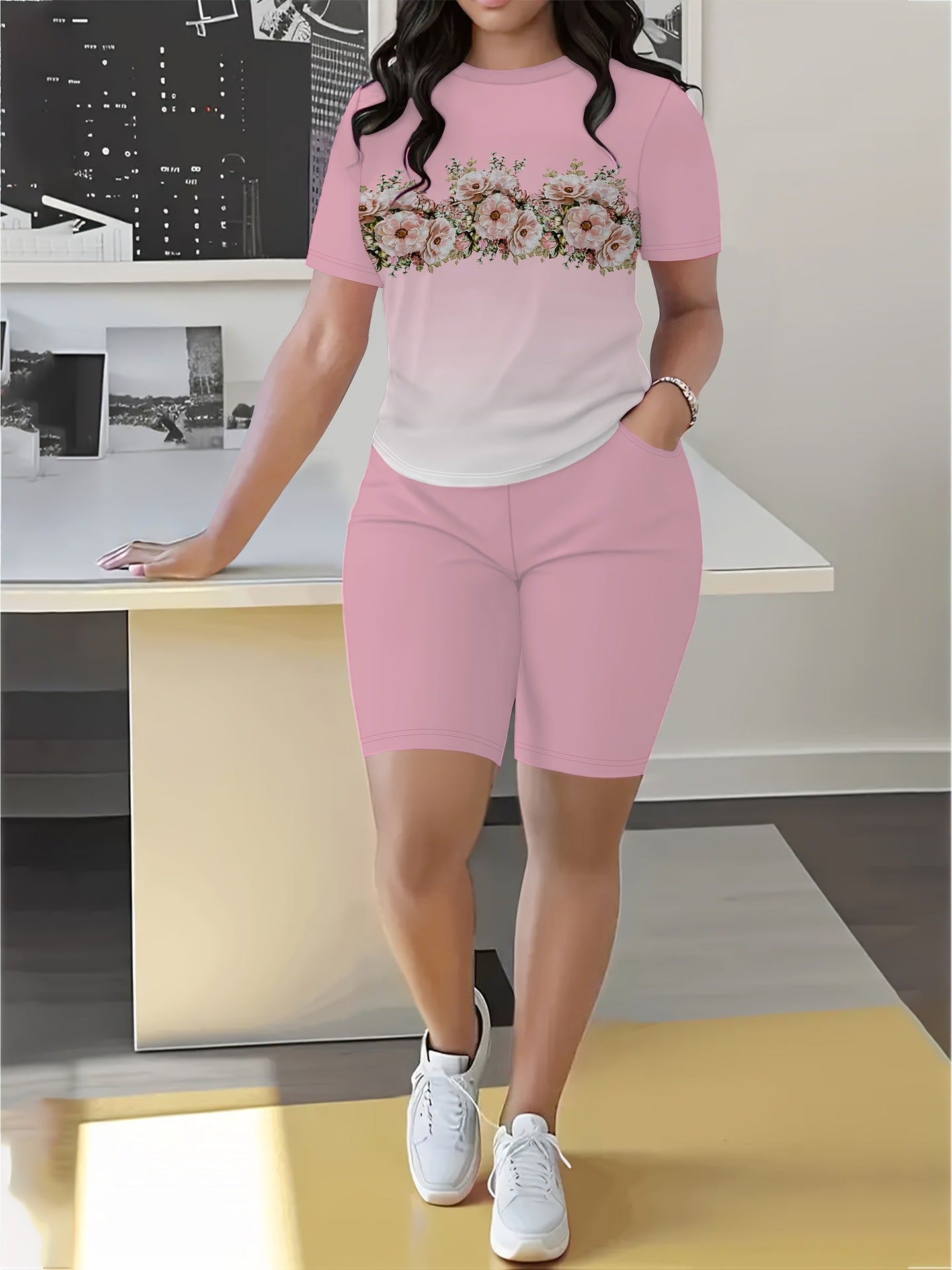 Women's Spring/Summer Geometric Stripe Round Neck T-Shirt & Tight-Fit Shorts Casual Set 22