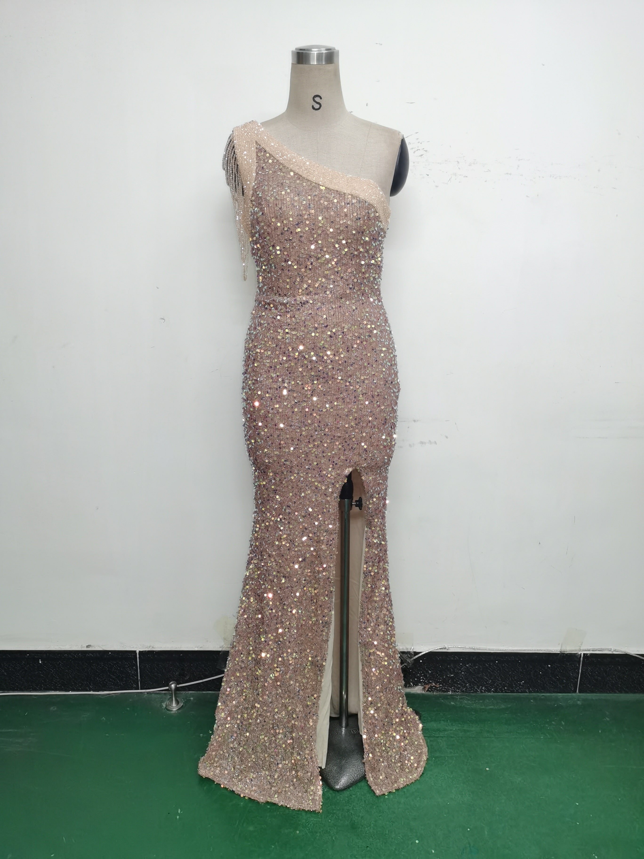 One-Shoulder Sequined Fishtail Evening Dress for Formal Parties 20