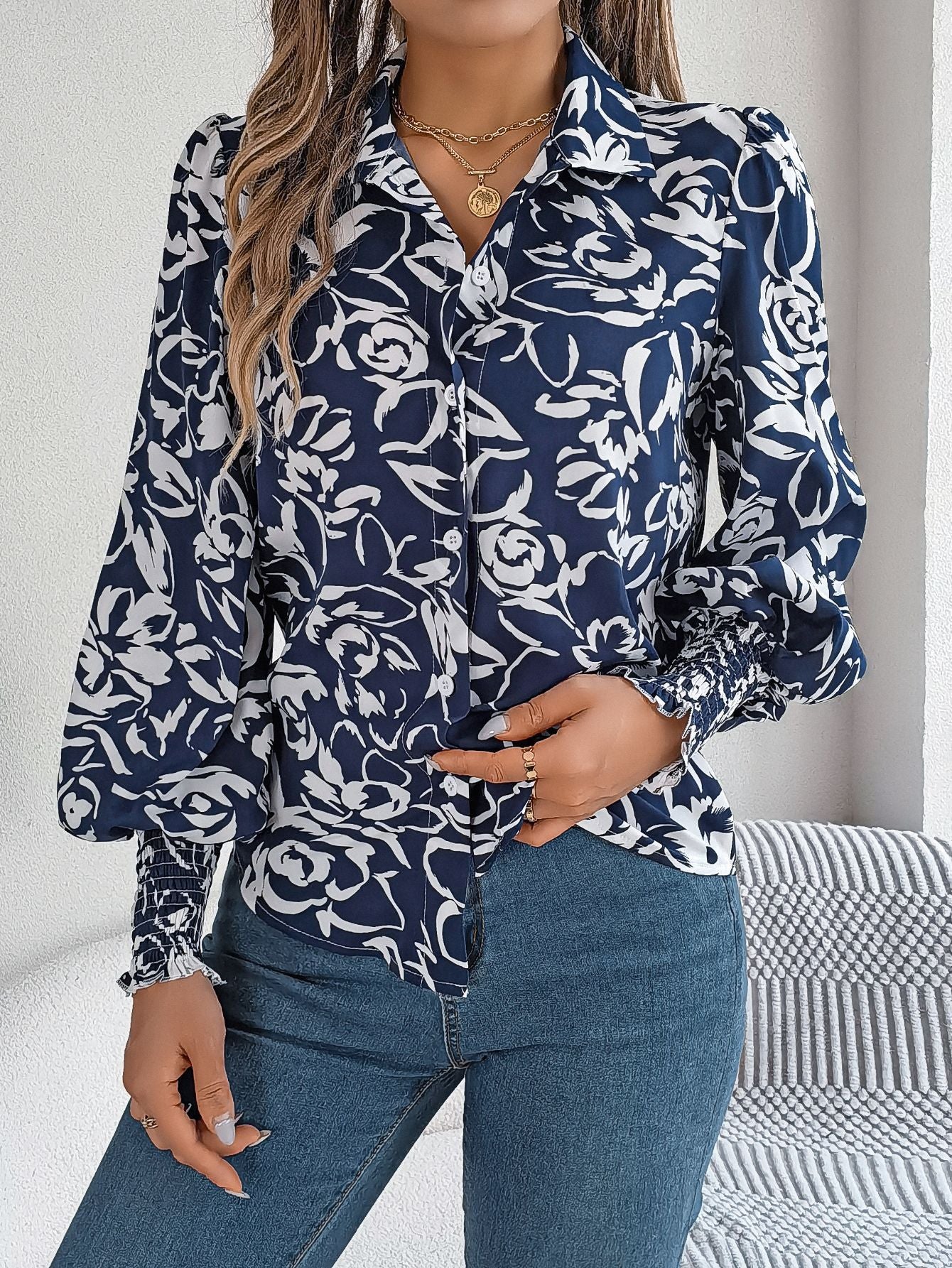 Autumn Winter Elegant Contrast Color Flower Printed Lantern Sleeve Turndown Collar Women's Shirt 5