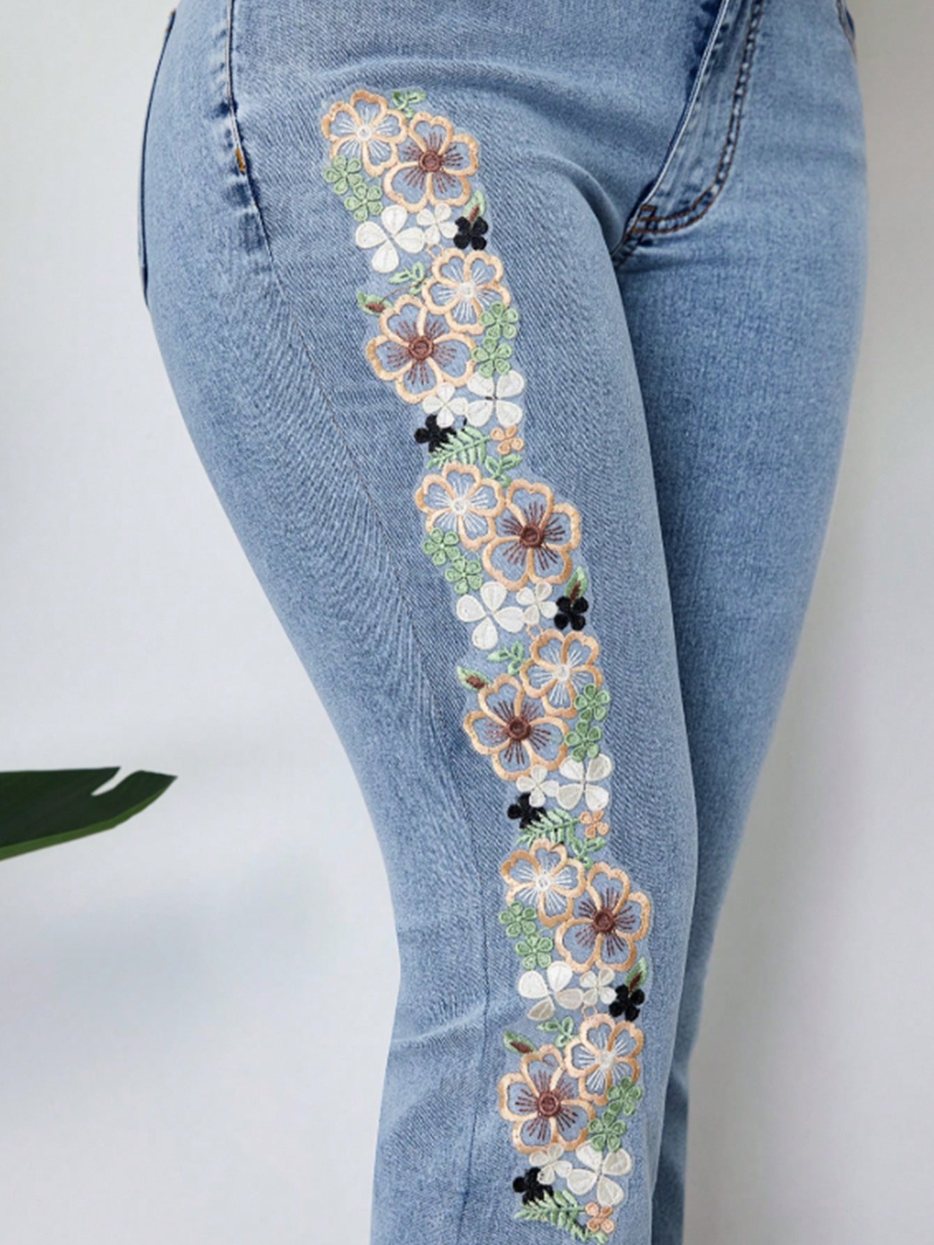 Embroidered Retro High-Waist Bell Bottom Denim Pants 6