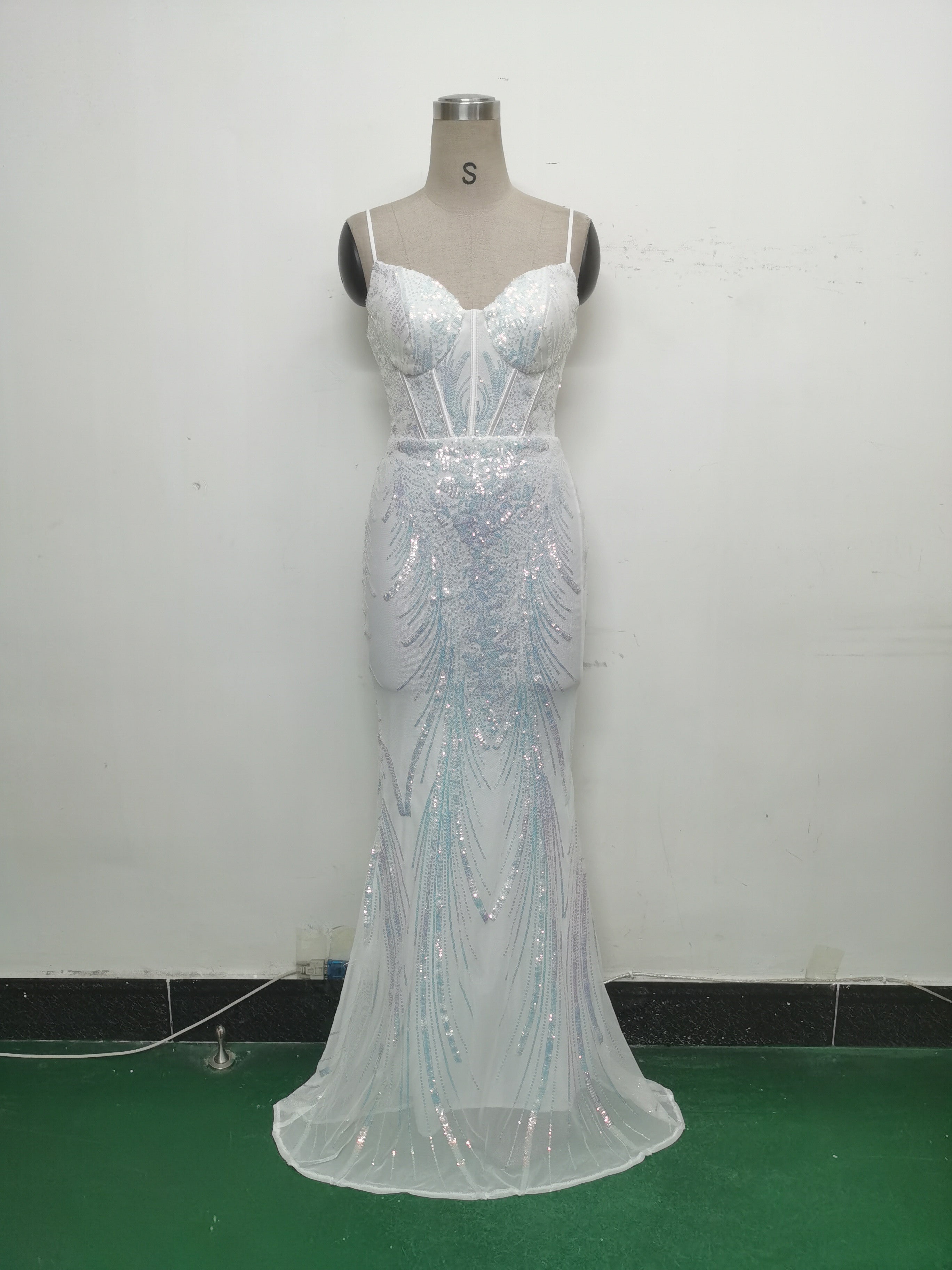 Women Fishbone Sequin Positioning Flower Evening Dress 32