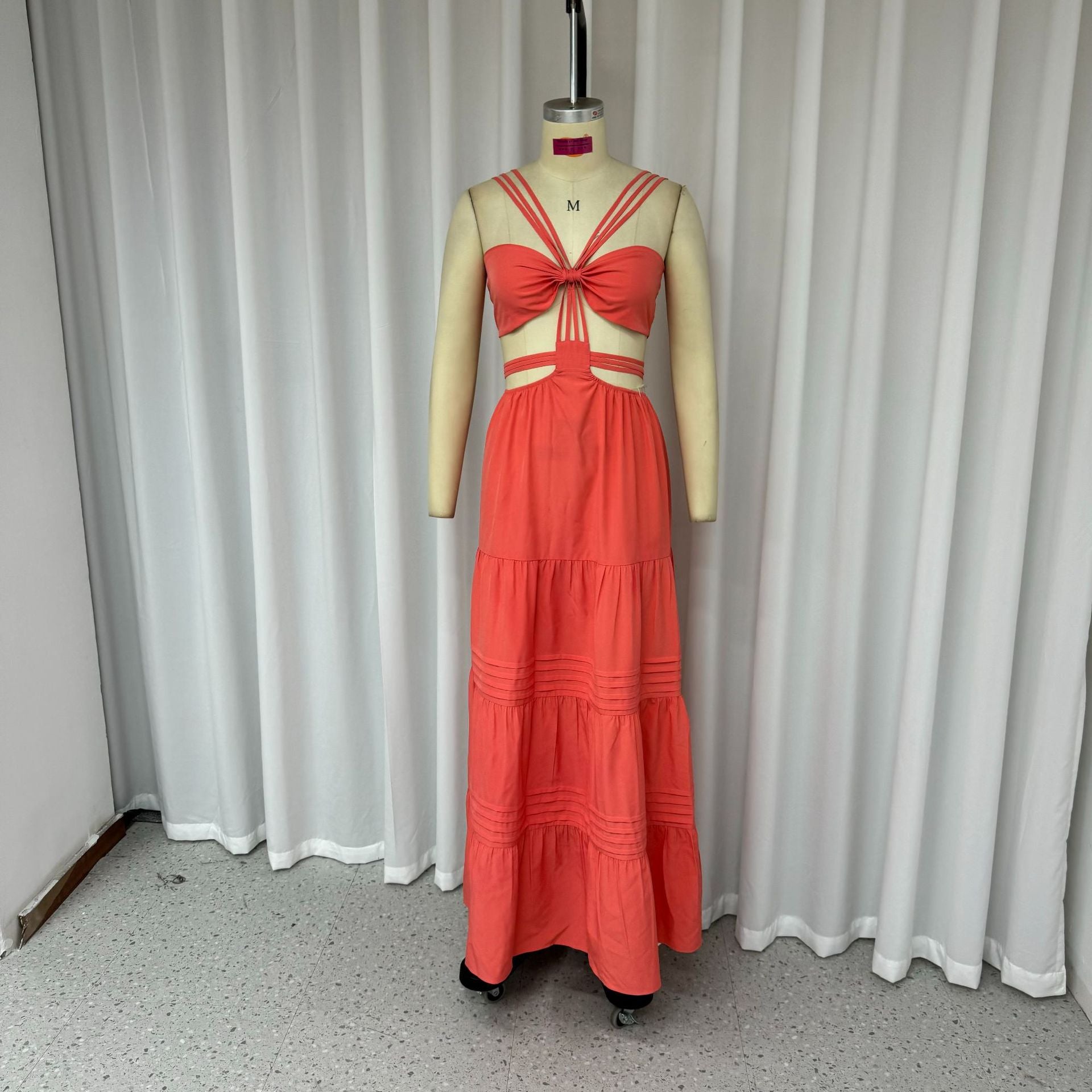 Women Sleeveless Hollow Solid Color Dress 5