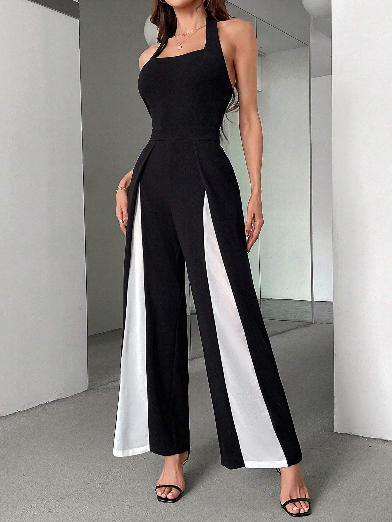 Women’s Sexy Fashion Strap Low-Back Color Block Jumpsuit 3