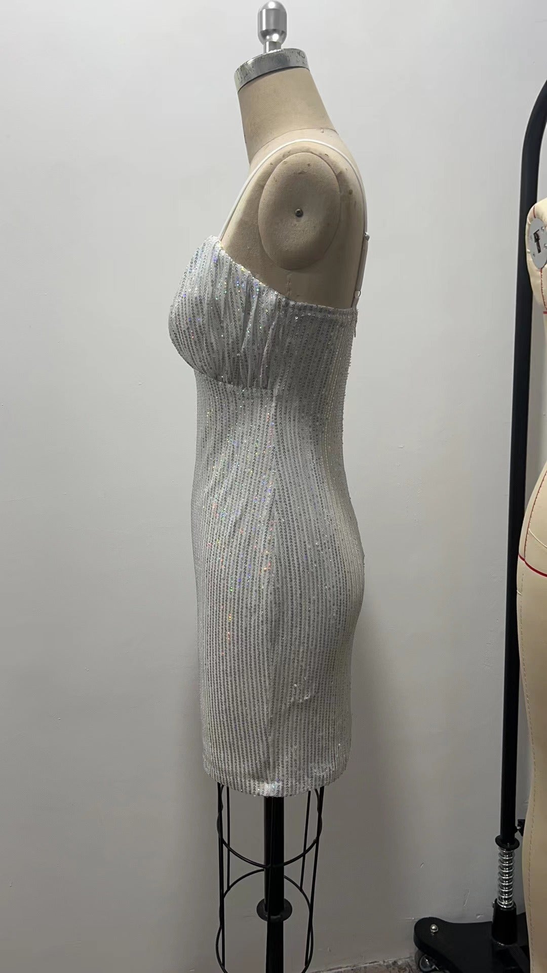 Summer Sequined Sexy Strap Party Dress 5