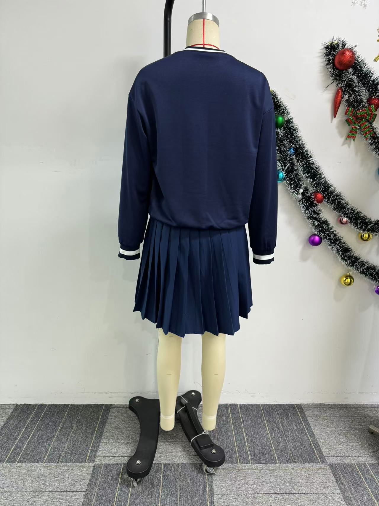 Women printed long sleeve top pleated skirt two-piece set 6