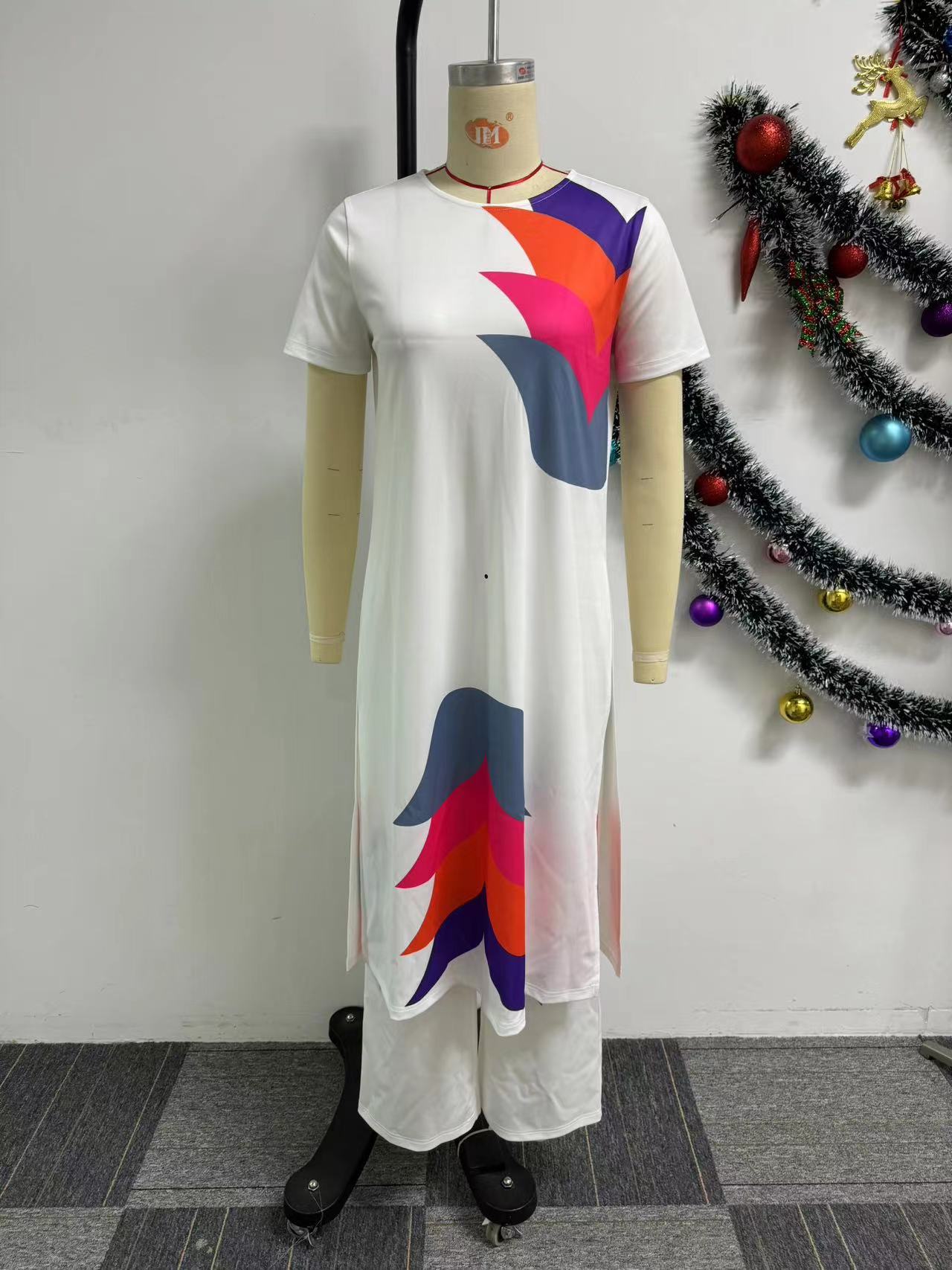 Women Printed Slit Round Neck Long Top And Pant Two-piece Set 4