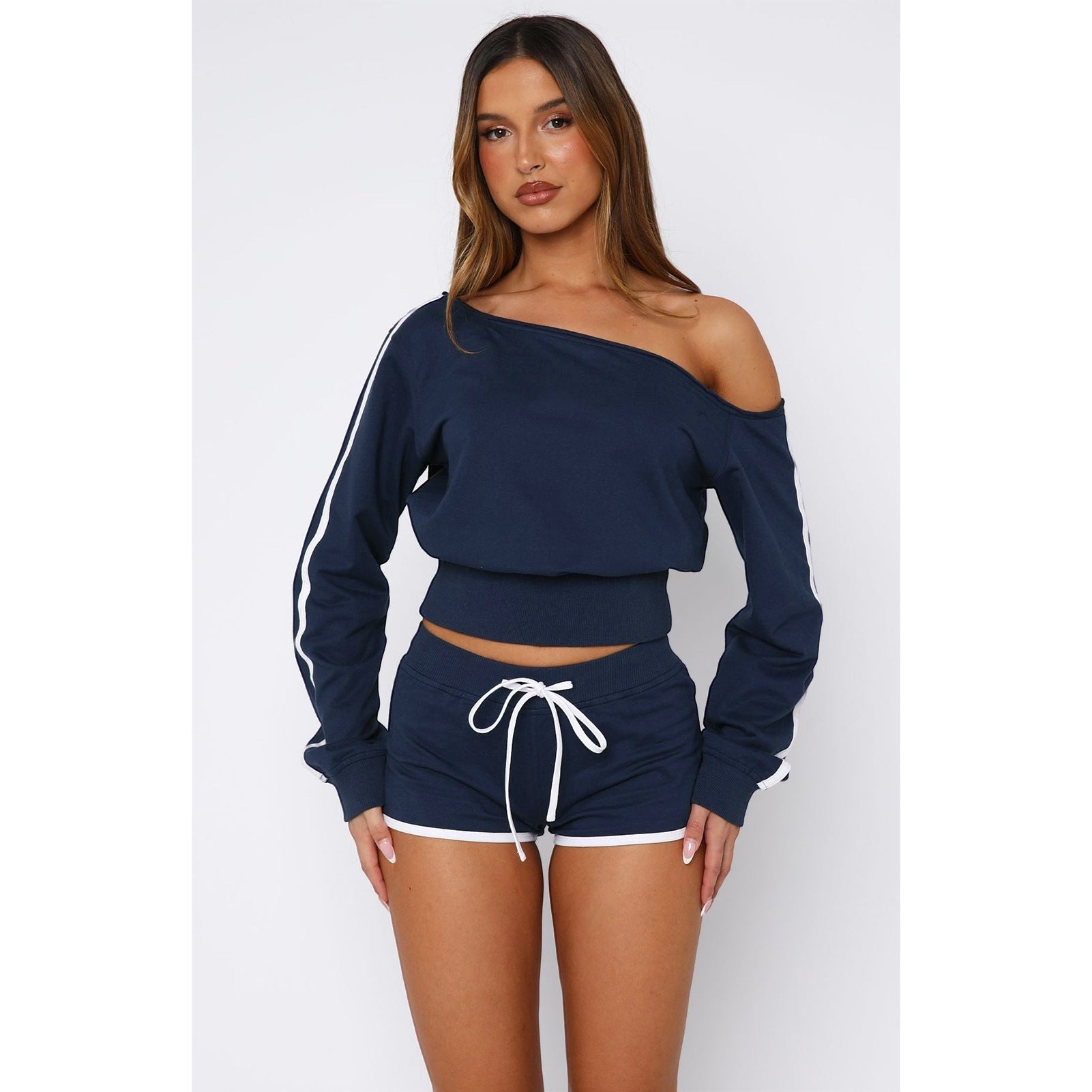 Women's Casual Slash Shoulder Long Sleeve Top Drawstring Shorts Two-Piece Set 36