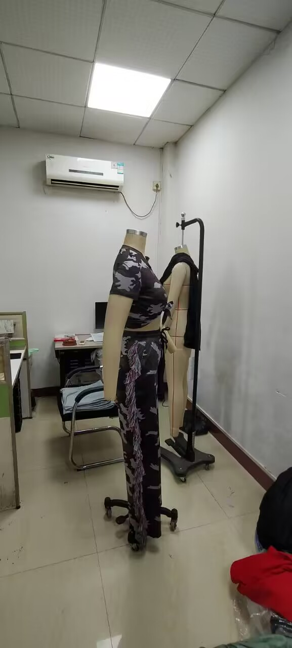 Sexy Camouflage Crop Top High Waist Tassel Pocket Wide Leg Pants Two Piece Set 9