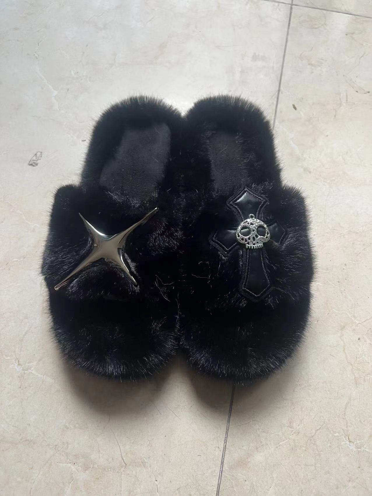 Women winter thick-soled Furry slippers 10