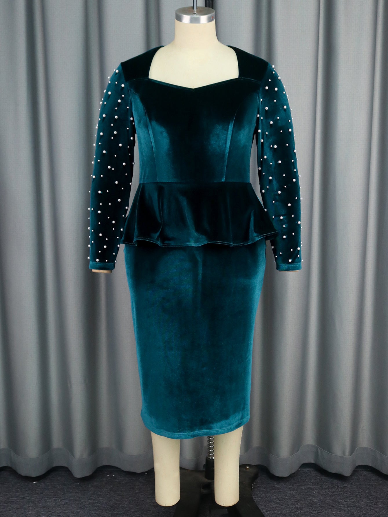 Women Elegant Long Sleeve Beaded Dress 3