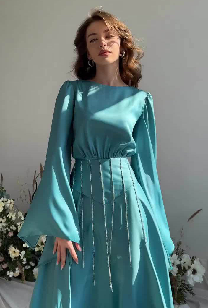 Spring Lace-Up Diamond Slim Waist Slim Fit Bell Bottom Sleeve Swing Dress 3