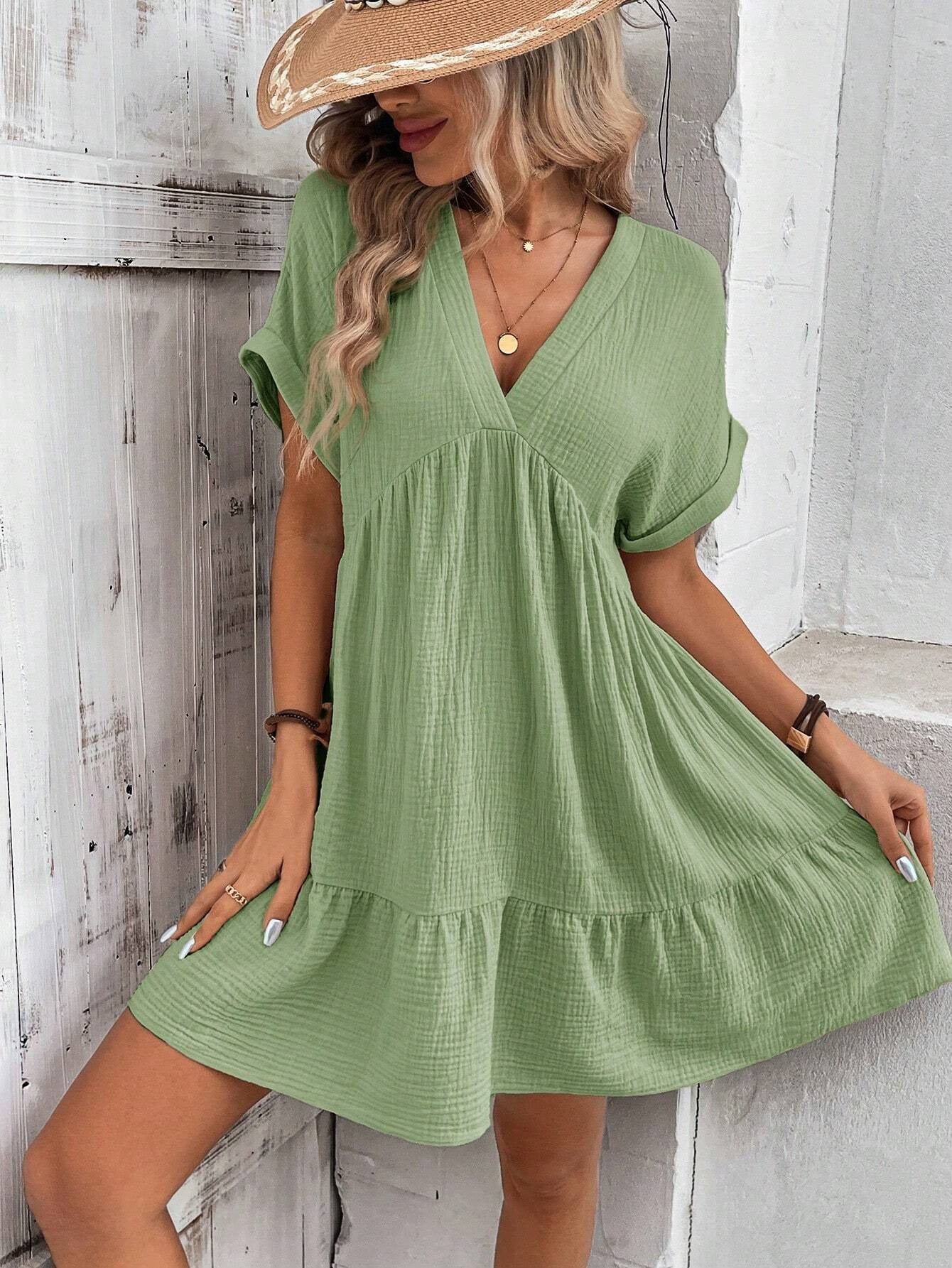 Women Solid V-neck Loose Pleated Dress 7