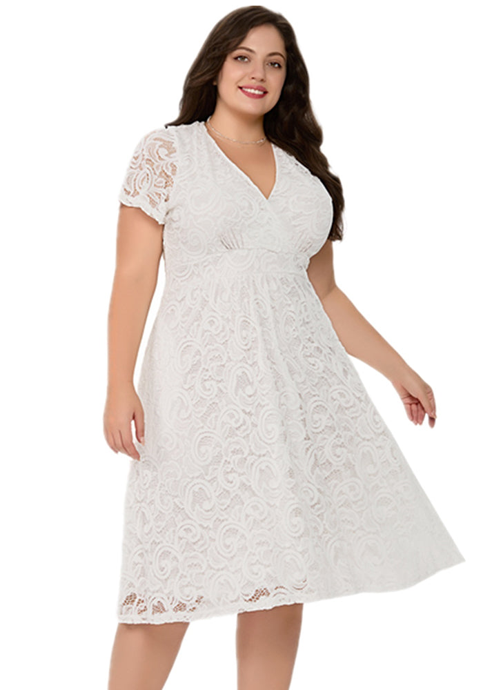 Plus Size Women short-sleeved v-neck lace pocket dress