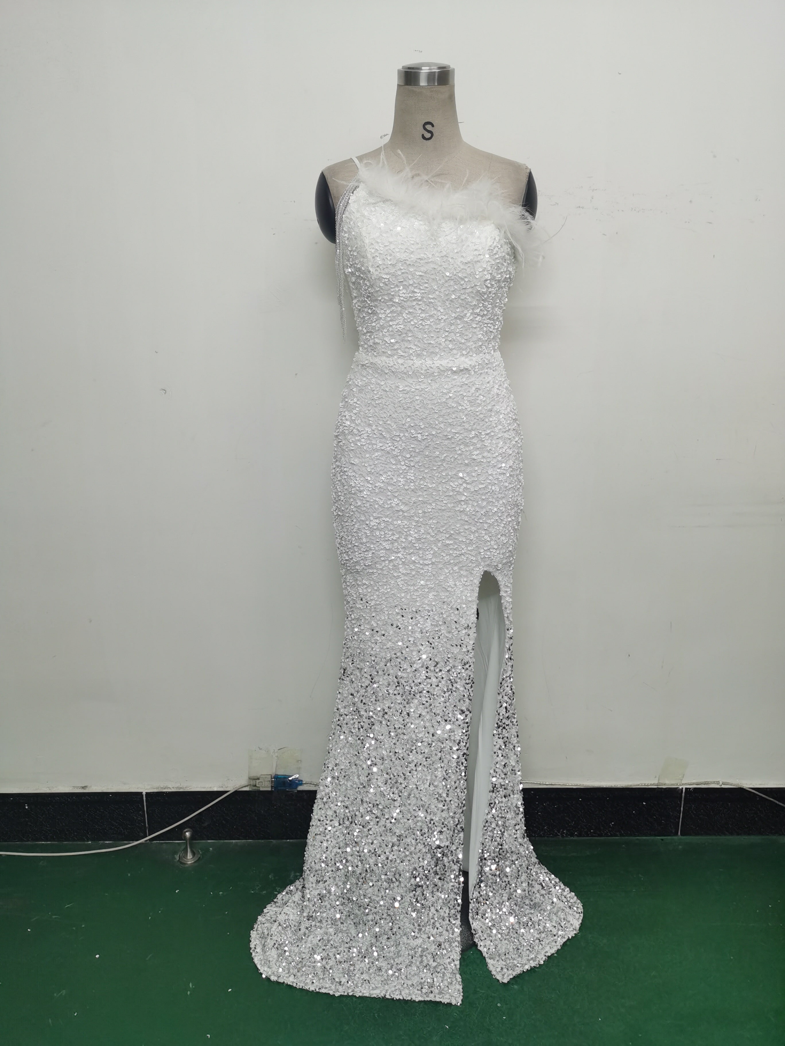 Women Ostrich Feather Beaded Sequin One Shoulder Slash Shoulder Slit Evening Dress 33