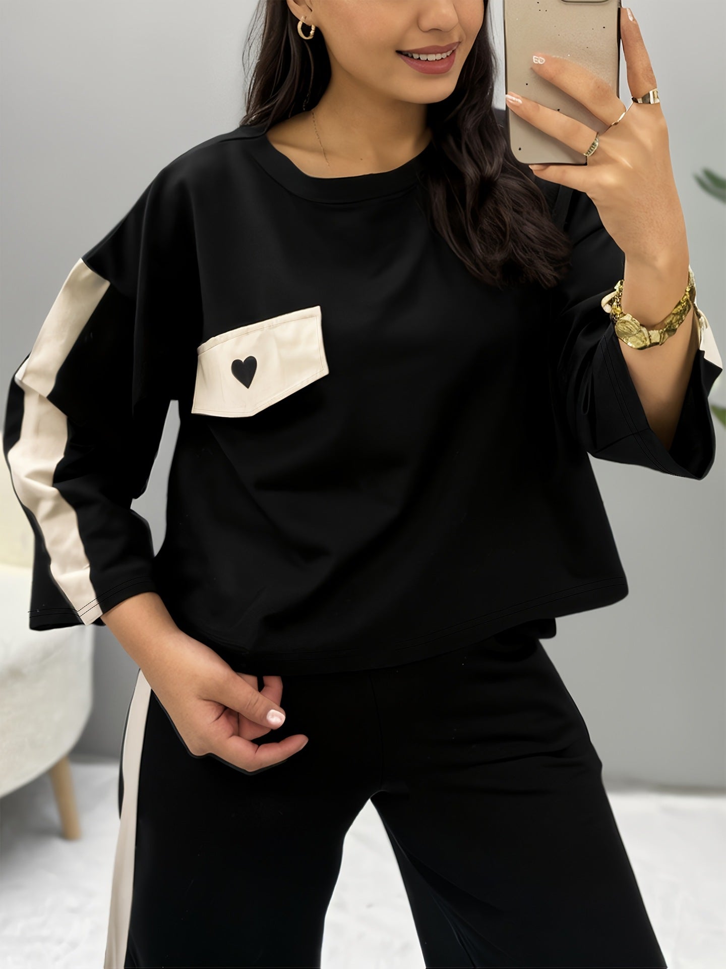 Women Casual Short-Sleeve Round Neck Top and Contrast Color Patchwork Two-Piece Pants 3