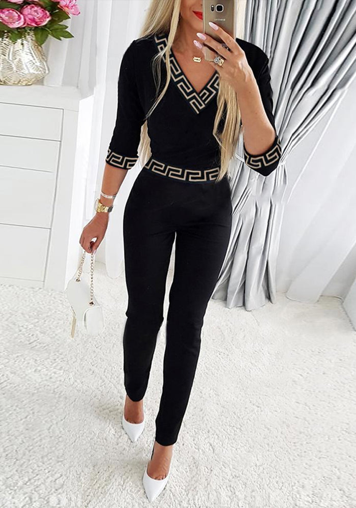 Women Fall Black V-Neck Chain Jumpsuit
