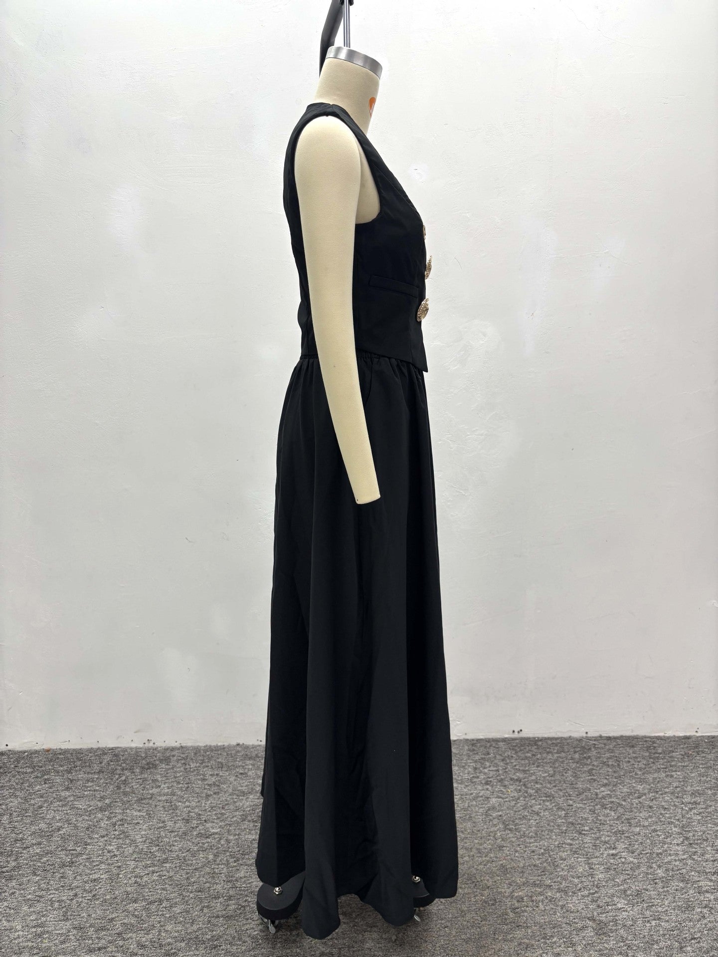 Women's Sleeveless Vest V-Neck Button Top African Chic Elegant Long Skirt Two-Piece Set 7