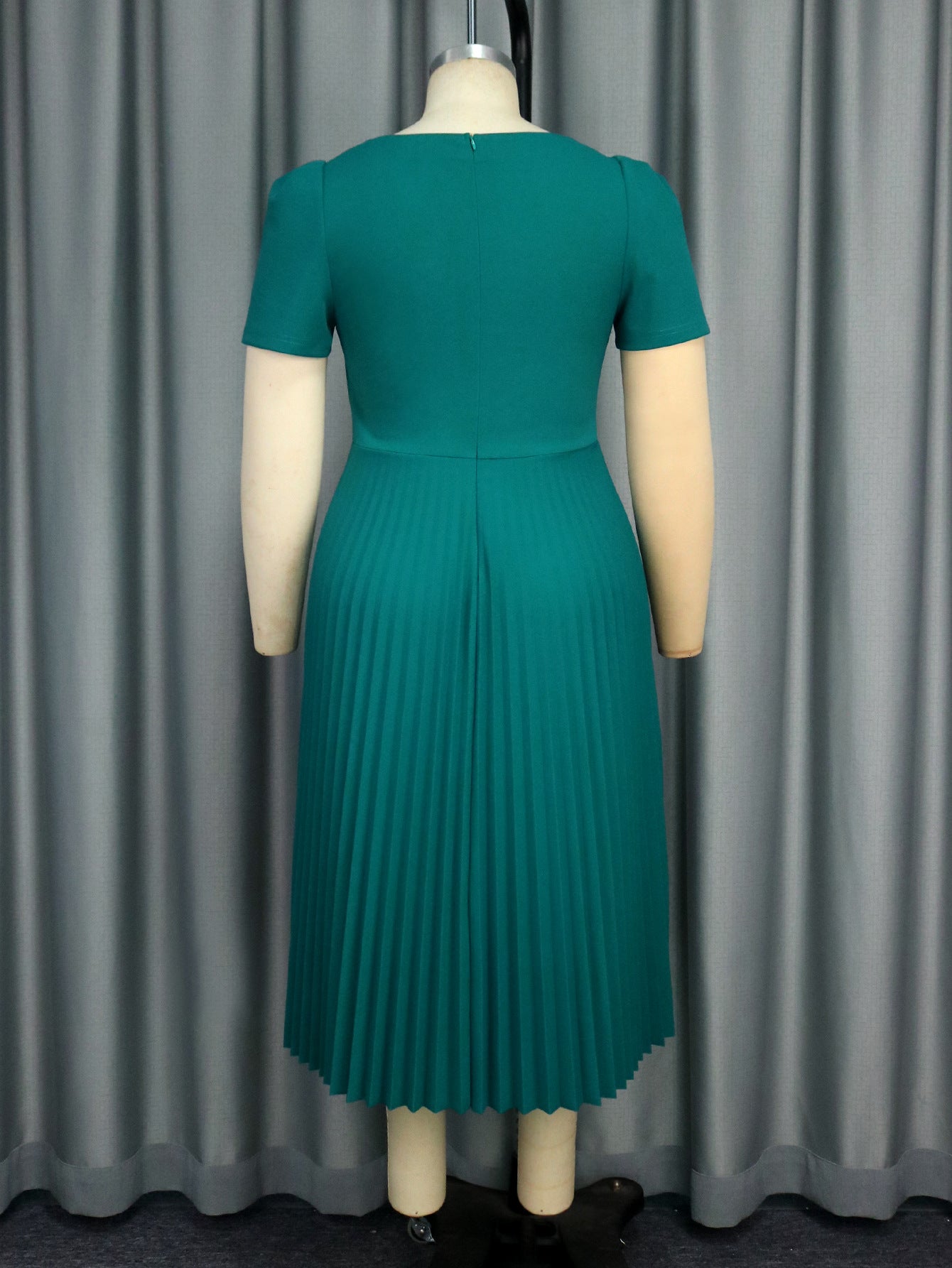 Women Elegant Square Neck Sequin Pleated Dress 9