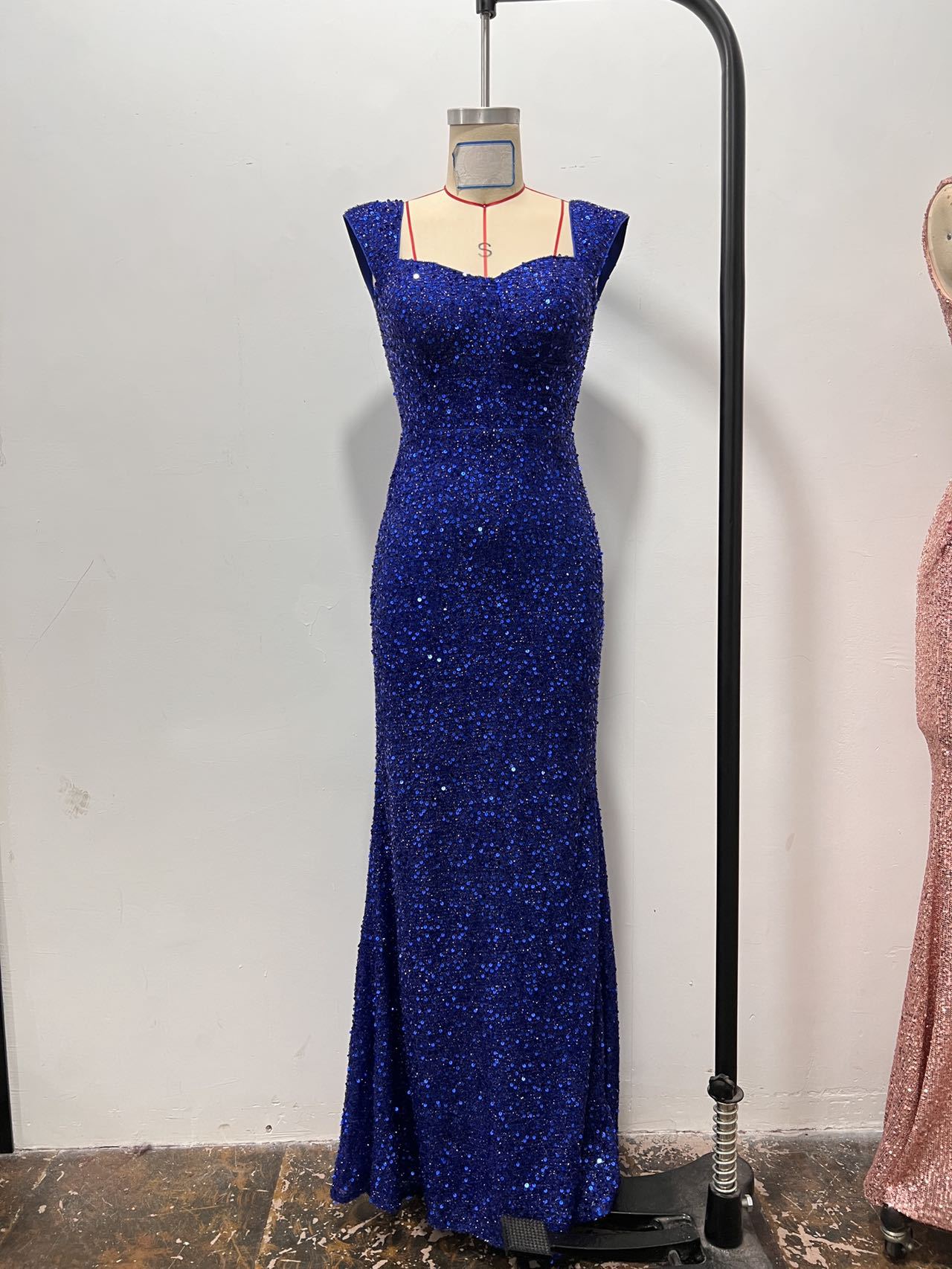 Women Solid U-Neck Sequined Strappy Fishtail Evening Dress 8