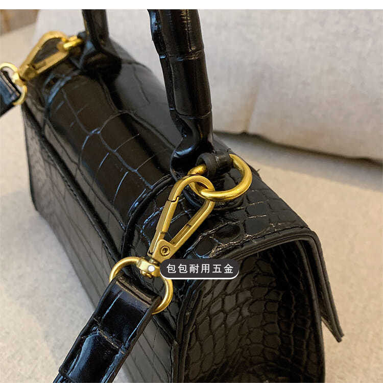 Small bag women's armpit bag one shoulder baguette retro stone texture messenger bag 18