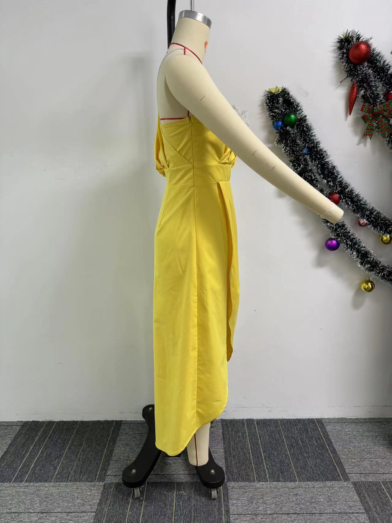 Women solid pleated strapless slit dress 9