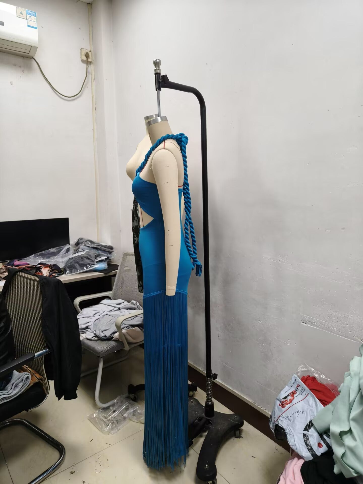 Women hollow sleeve Halter Neck tassel dress 8