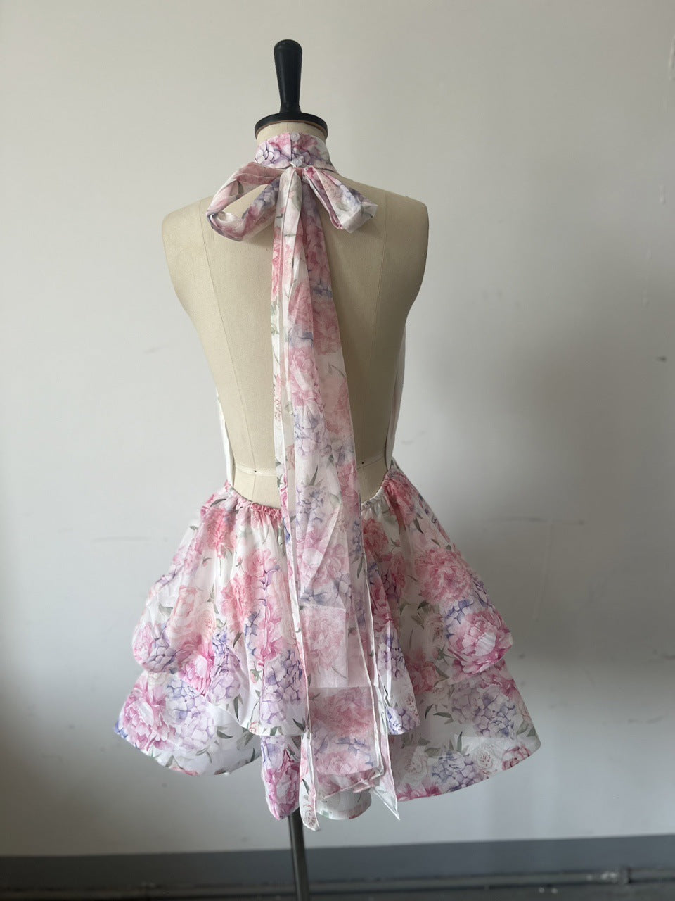 Spring Floral Print Sexy Low Back Halter Neck Bodycon Mini Dress 10