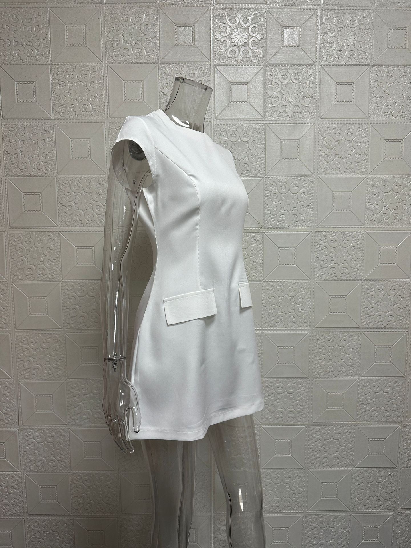 Women Solid Round Neck pocket dress 12