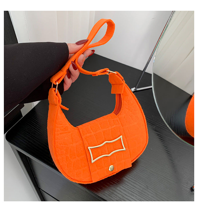 Women Trendy Saddle Bag Felt Bag 25