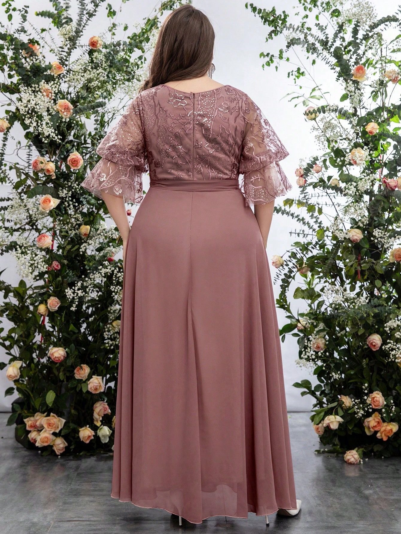 Plus Size Women's V-Neck Mesh Embroidered Patchwork Solid Color Chiffon Waist Lace-Up Elegant Dress 3