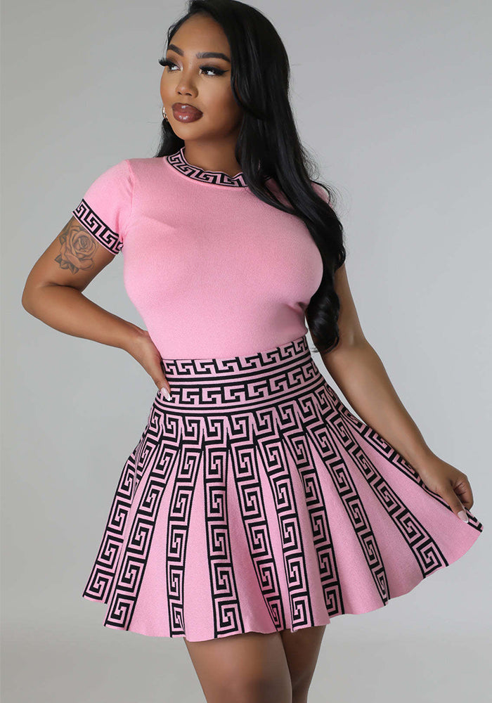 Fashion Print Round Neck Short Sleeve Pleated Two-Piece Skirt Set Female