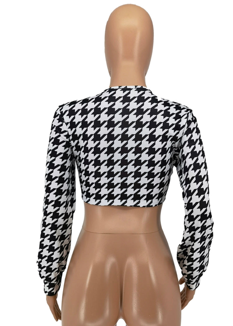 BamBam Autumn Print White and Black Sexy Knotted Crop Top - BamBam