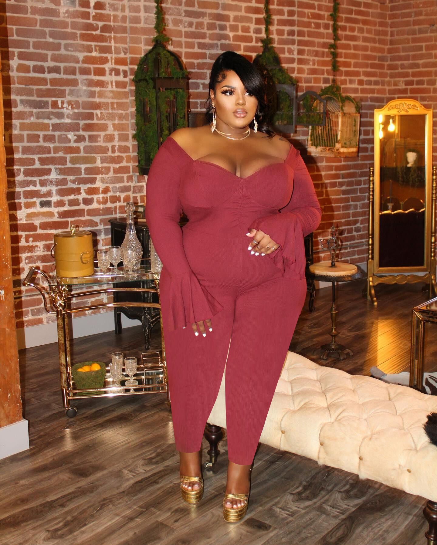 BamBam Sexy Deep V Plus Size Women'S Flare Long Sleeve Off Shoulder Jumpsuit - BamBam Clothing