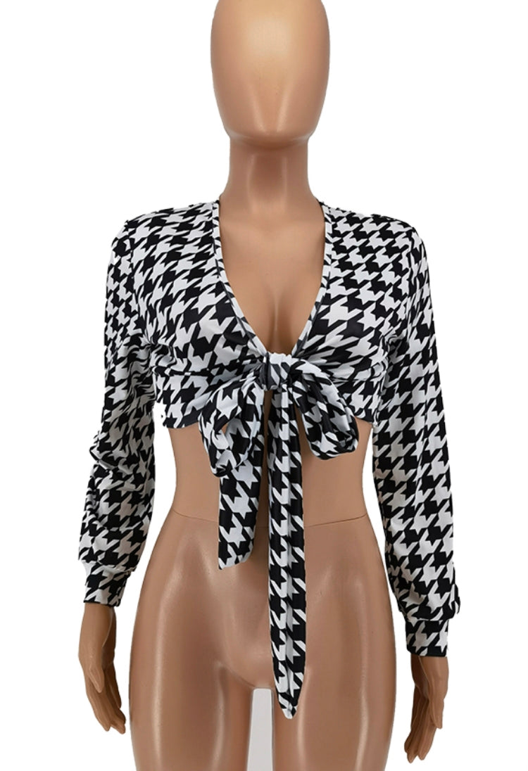 BamBam Autumn Print White and Black Sexy Knotted Crop Top - BamBam