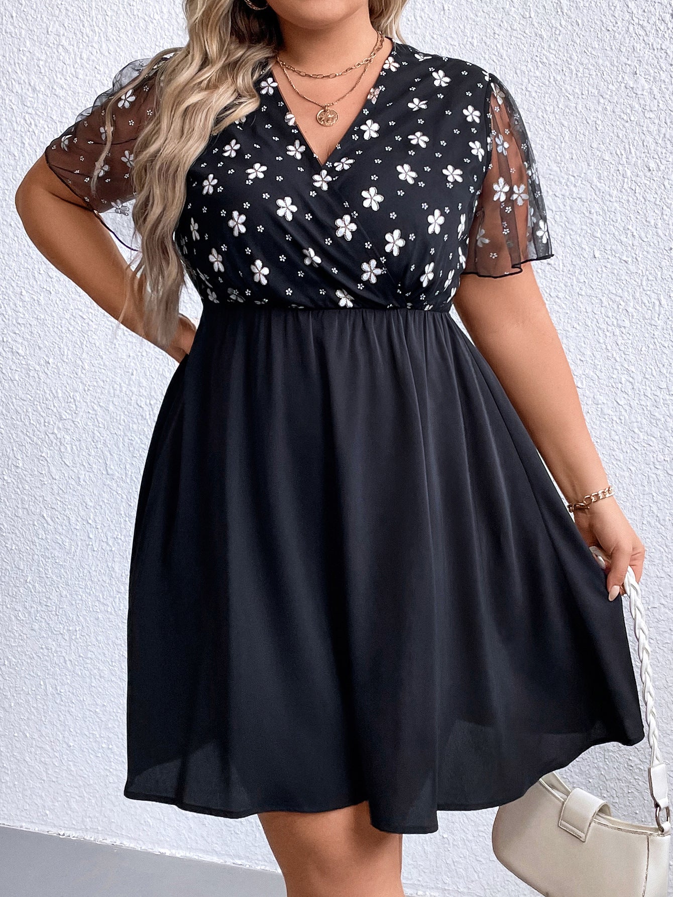 BamBam Plus Size Women's Summer V-Neck High Waist Floral Dress - BamBam