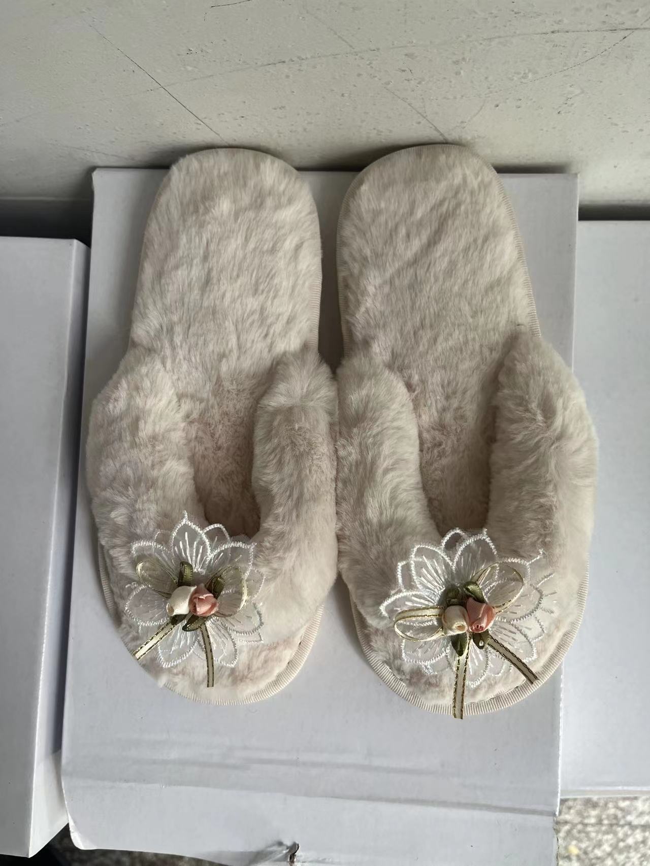 BamBam Women warm furry slippers - BamBam