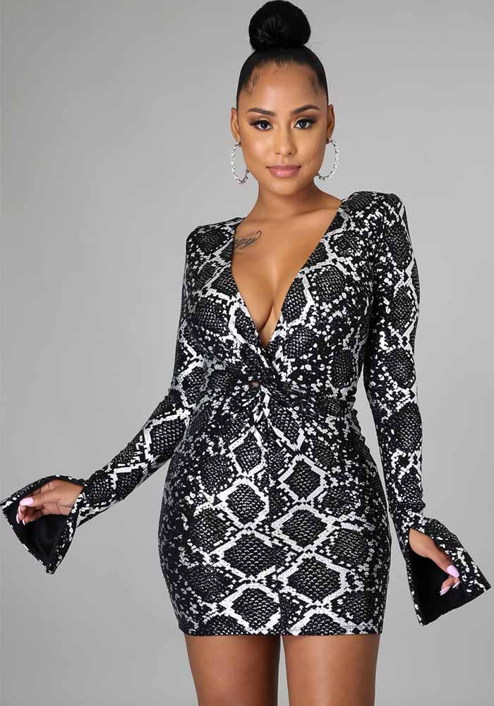 Women Snakeskin Print V-Neck Bell Bottom Slit Long Sleeve Bodycon Dress