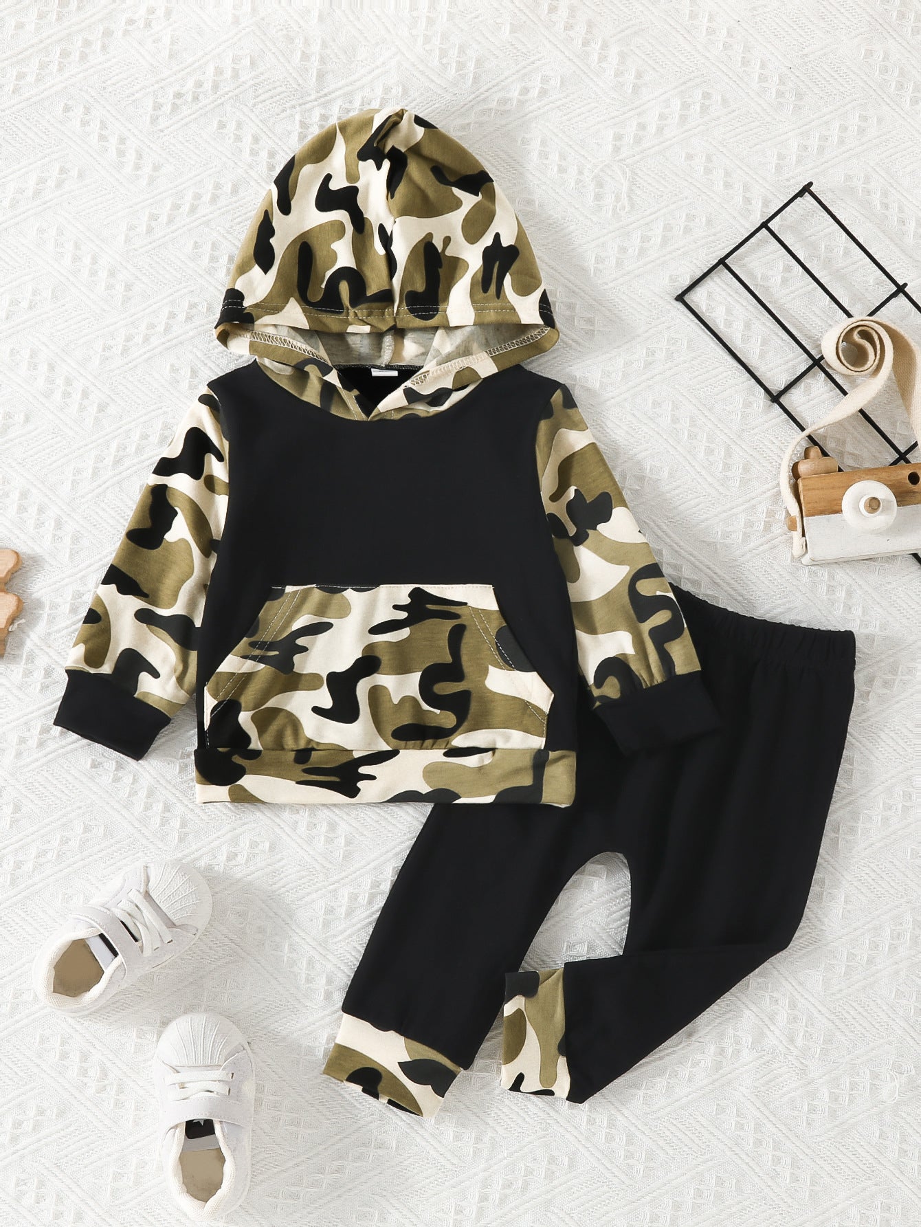 BamBam Boy Scout Green Camouflage Hooded Top + Pants Two-piece Set - BamBam