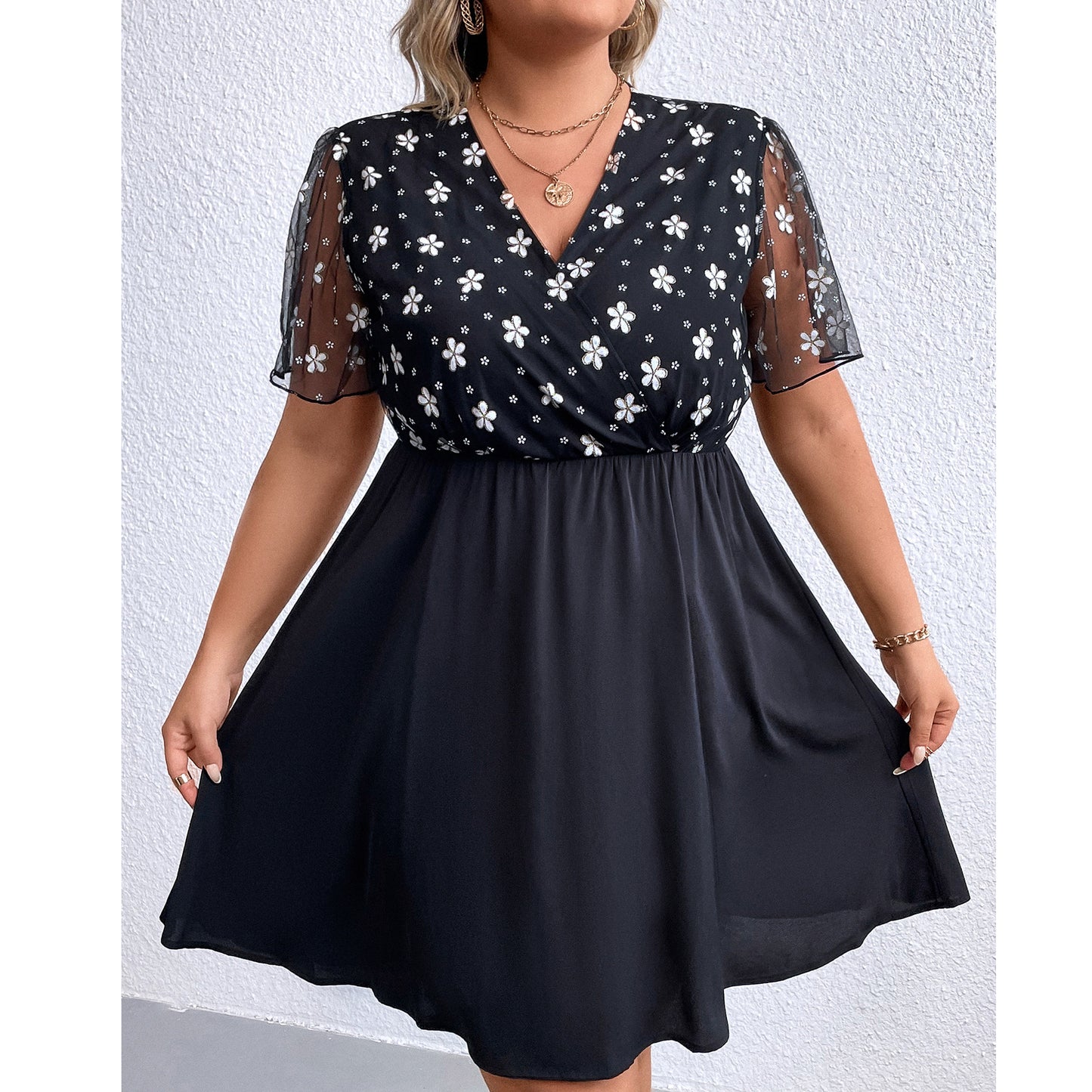 BamBam Plus Size Women's Summer V-Neck High Waist Floral Dress - BamBam